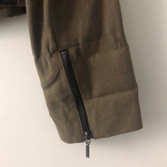 Short jacket with leather detail - Picture 3 of 5